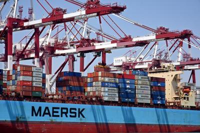 5月份我国货物贸易进出口同比增长9.6%，出口贸易持续发力